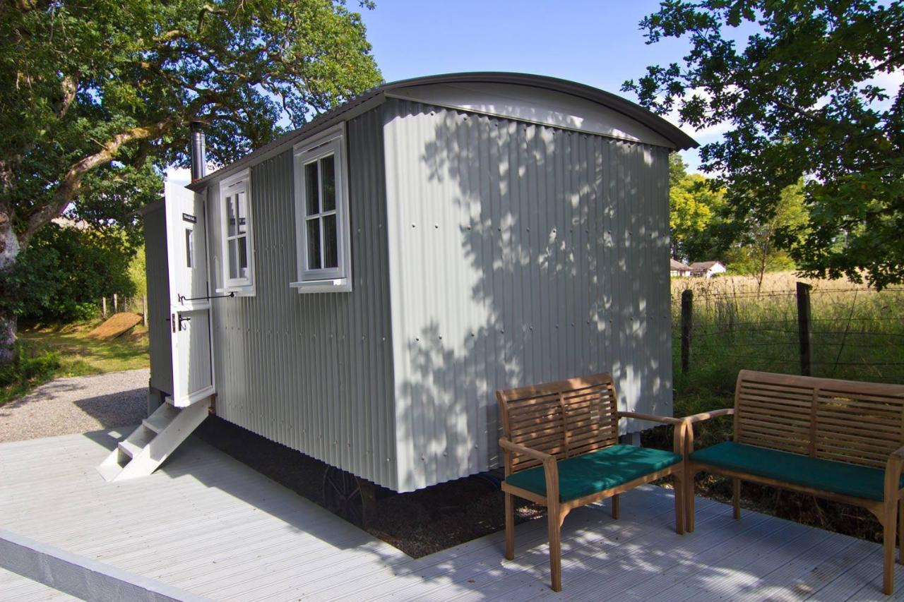 Riverside Bothy At Allt A'Mhuilinn Spean Bridge Eksteriør bilde